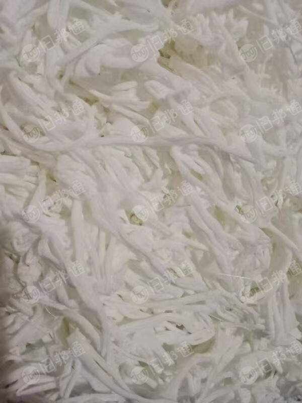 长期出售做袜子，裤子下来的白色尼龙废布，锦纶废布，锦氨废布，锦纶含量80%左右，月供50吨左右