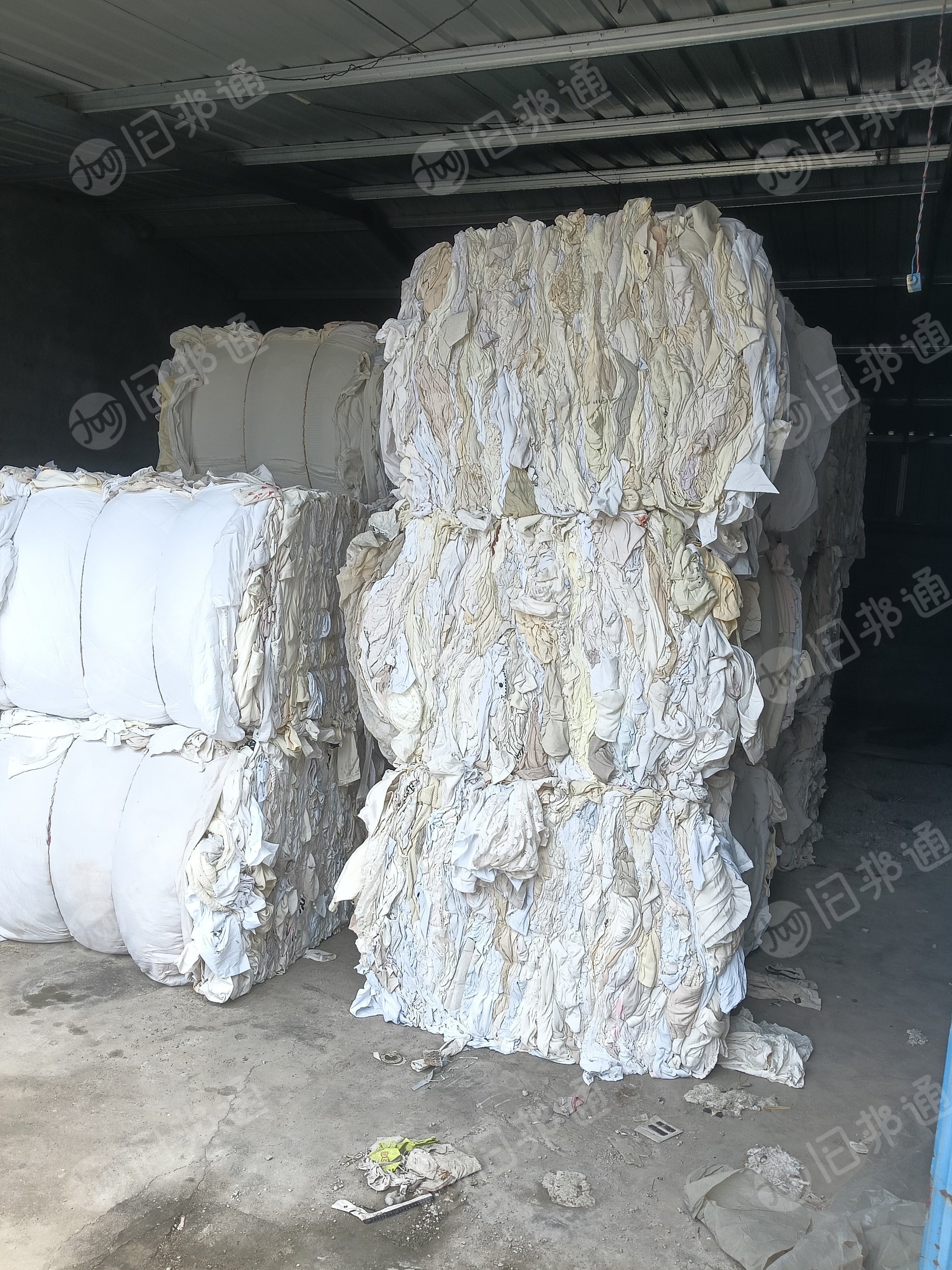 长期出售剪好的旧衣服大白，白料，开花料，现货20吨，在山东枣庄