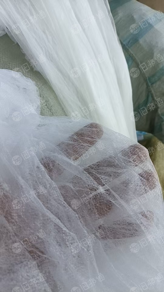长期出售箱包厂下来分拣好的pp无纺布边角料，下脚料，含填充，月供20吨左右，厂在河北保定