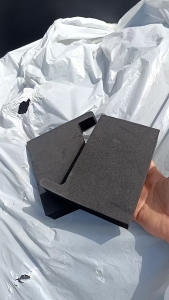 出售eva发泡料废料，3天一车9.6，带胶不带胶的各占一半，一车9.6可以装2吨，不带胶的可以造粒