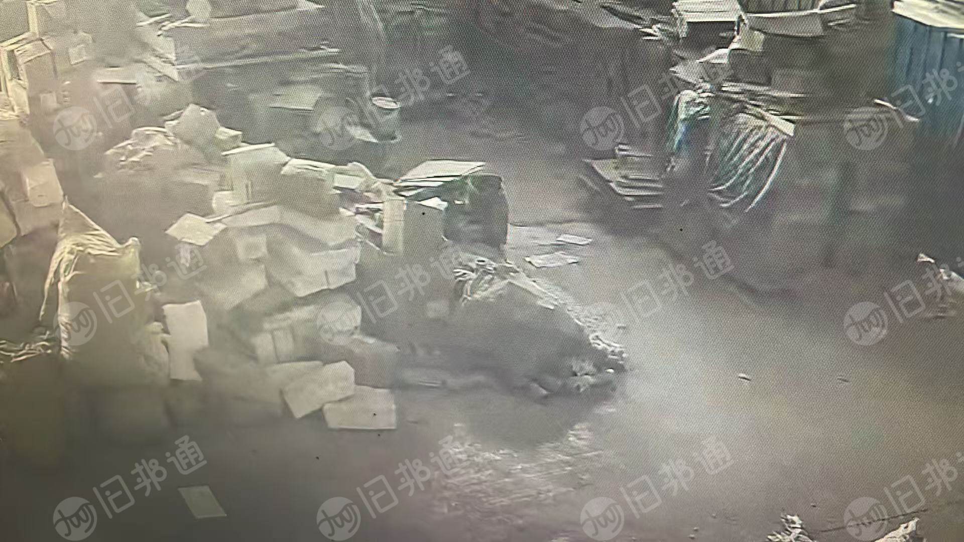 出售医疗口罩外包装袋废料,一面PP膜、一面医用透析纸,有袋装,有纸箱装