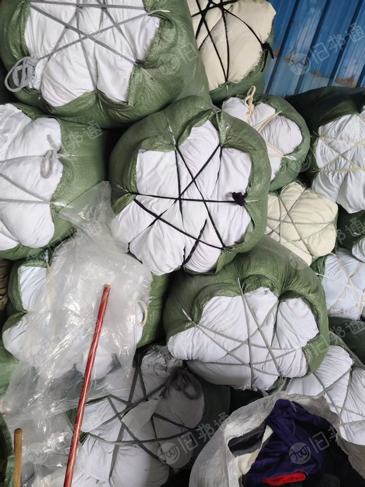 长期出售白色高棉擦机布，布头，含棉80左右，月供几十吨，在广东佛山