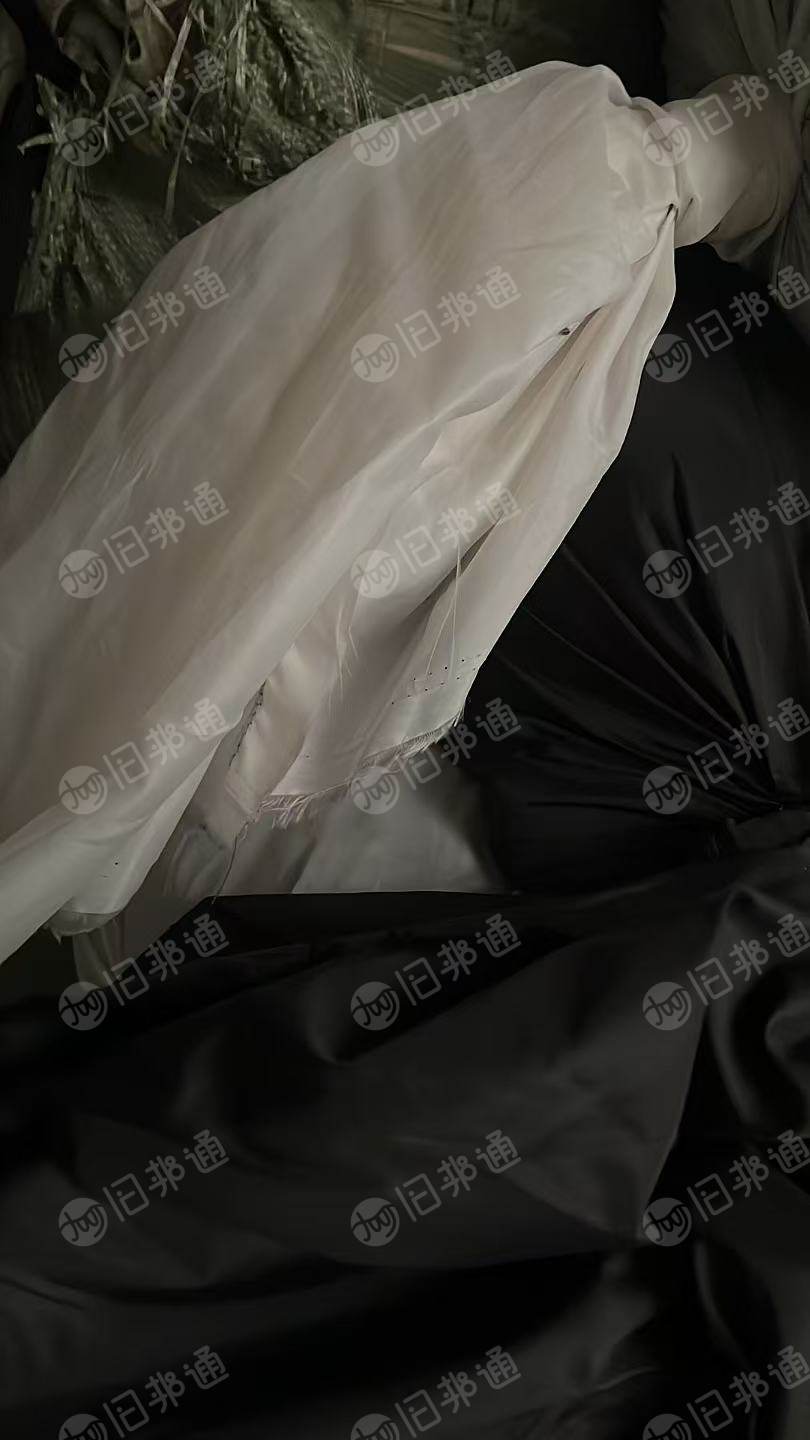 长期出售制衣厂下来的化纤布，化纤废布，可以造粒用，货在湖南常德
