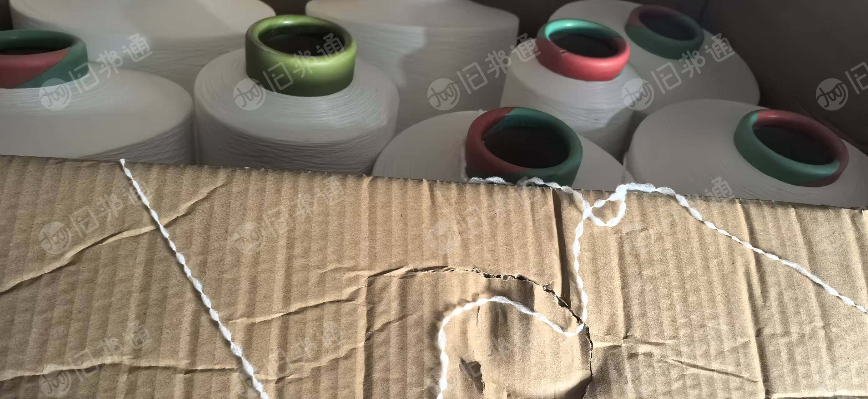 长期出售涤纶处理丝，涤纶废丝，450D，可以做绞边丝，现货只有4吨左右，货在江苏苏州