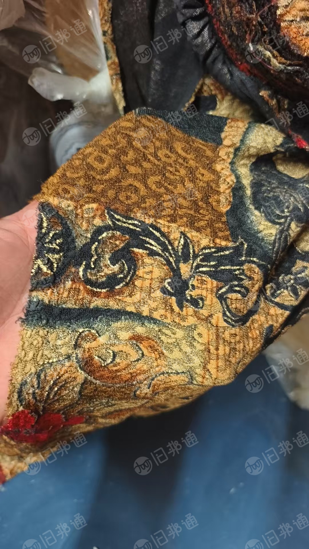 出售库存布,处理布,可做灯罩,软装抱枕,礼盒内衬等,统货出,现货有三四十吨