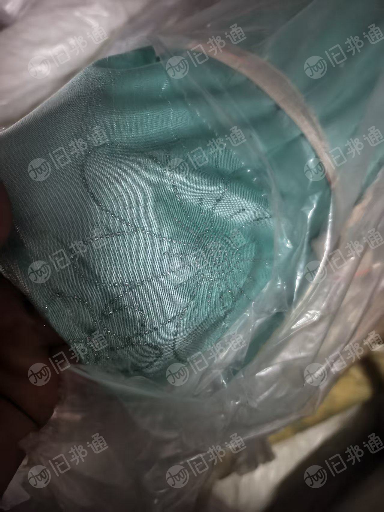 出售库存布，处理布，可做灯罩，软装抱枕，礼盒内衬等，统货出，现货有三四十吨