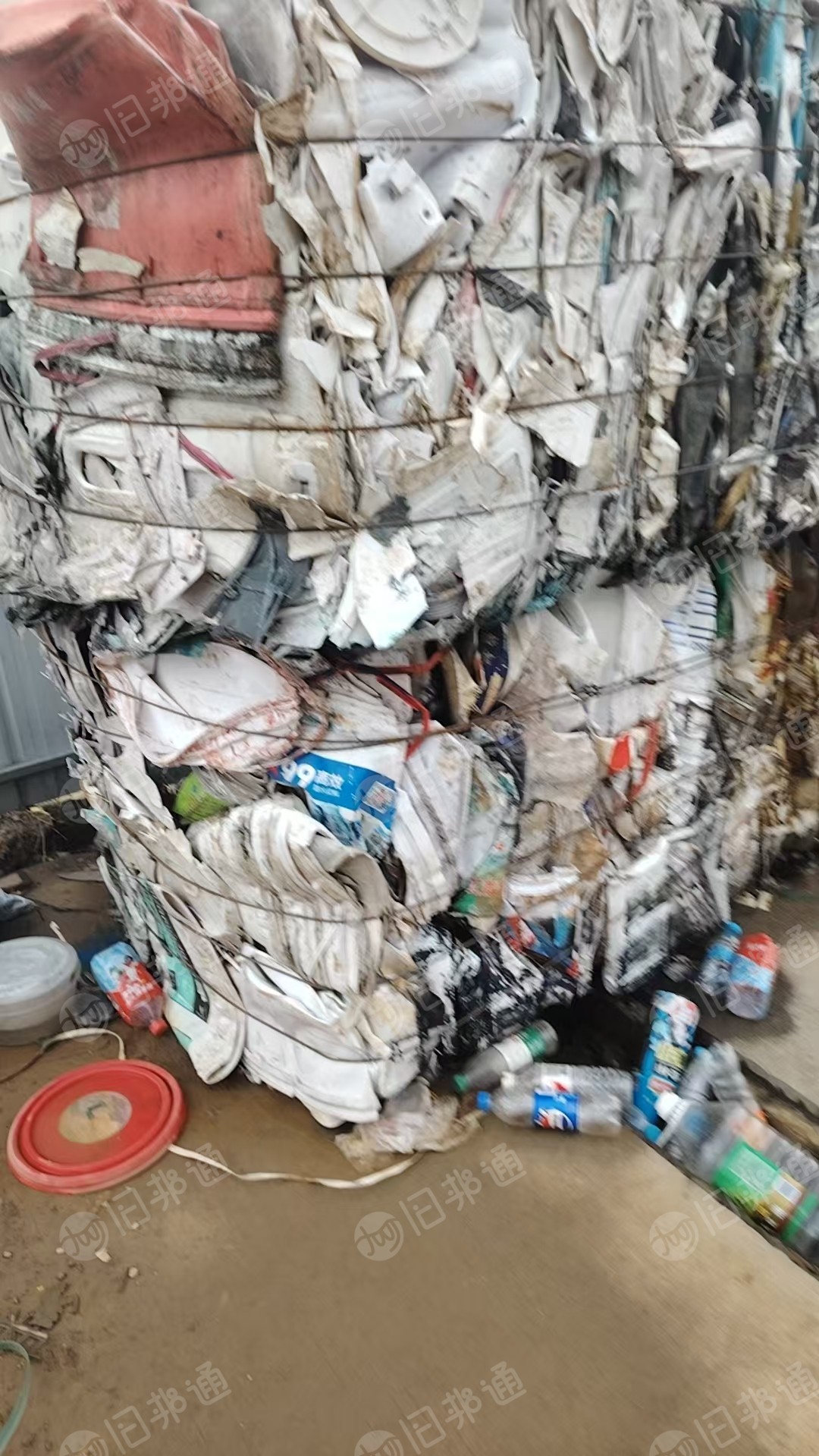 出售花丙压块，涂料桶压块料，每个月各有4.2一车