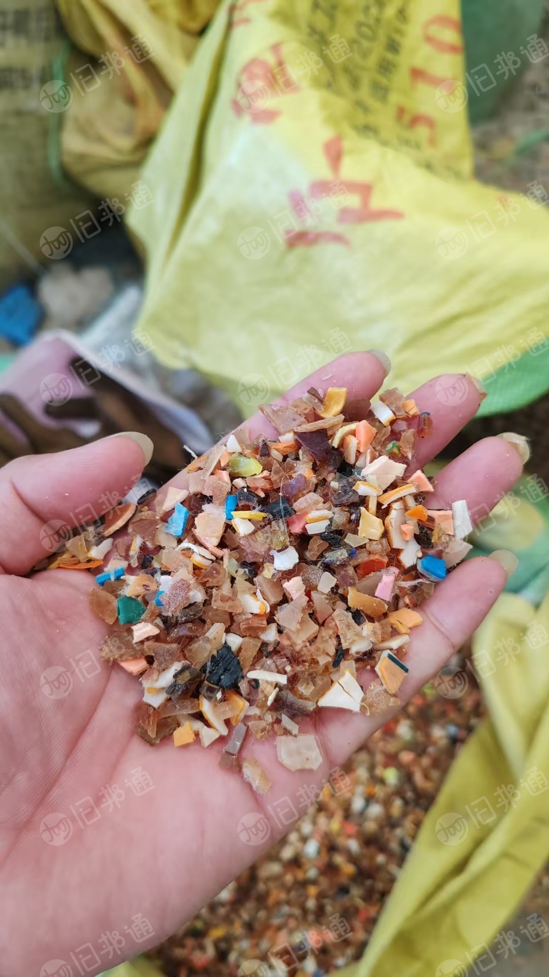 长期出售二级PVC线管破碎料，比重1.3左右