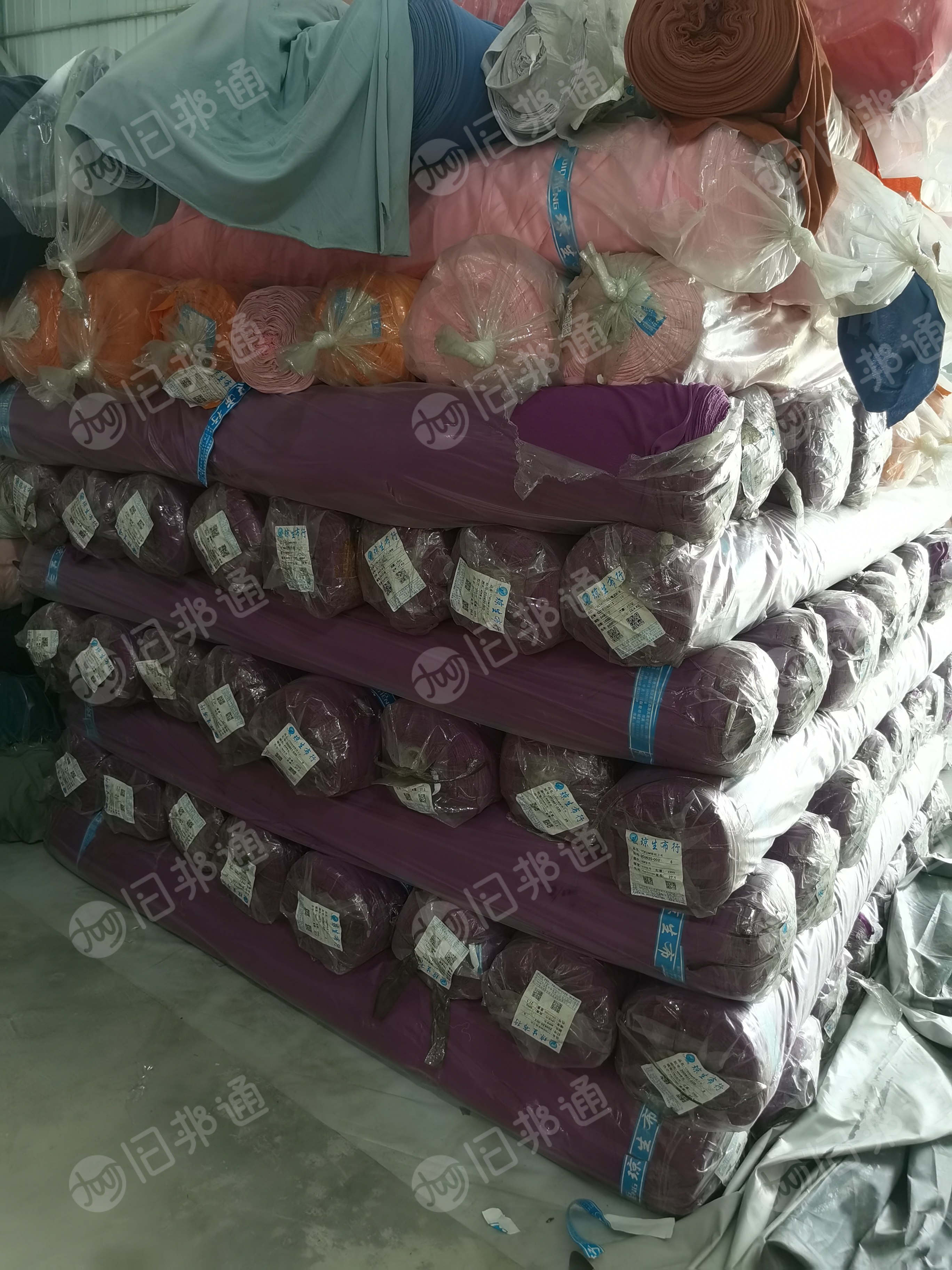 大量收购全品类库存布料，纯棉拉架，牛奶丝，衬衫布,梭枳格，梭织印花布