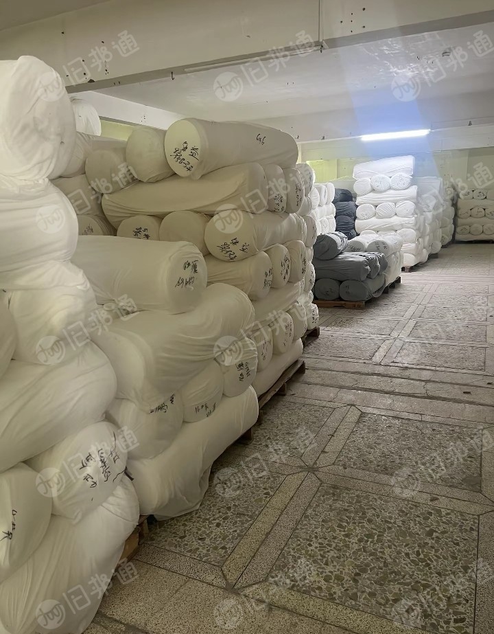 长期出售针织涤纶胚布，32支涤纶单面胚布，60-125克，适合服装厂，在广东普宁
