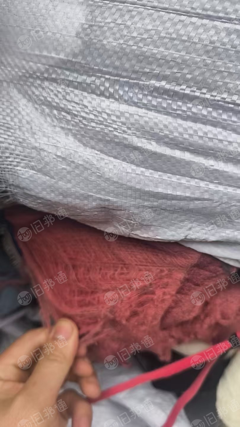 长期出售线管割下来的白烟尼龙废丝，锦纶废丝，现货4吨左右，在浙江嘉兴
