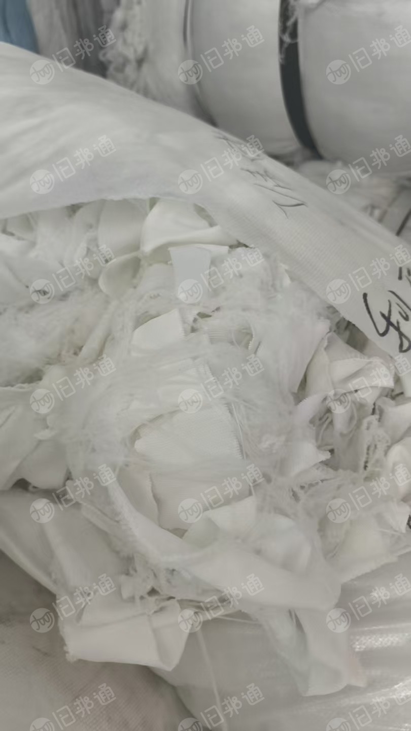 长期出售涤纶高弹丝,涤纶边角料,白开花料,现货50吨左右,在浙江嘉兴
