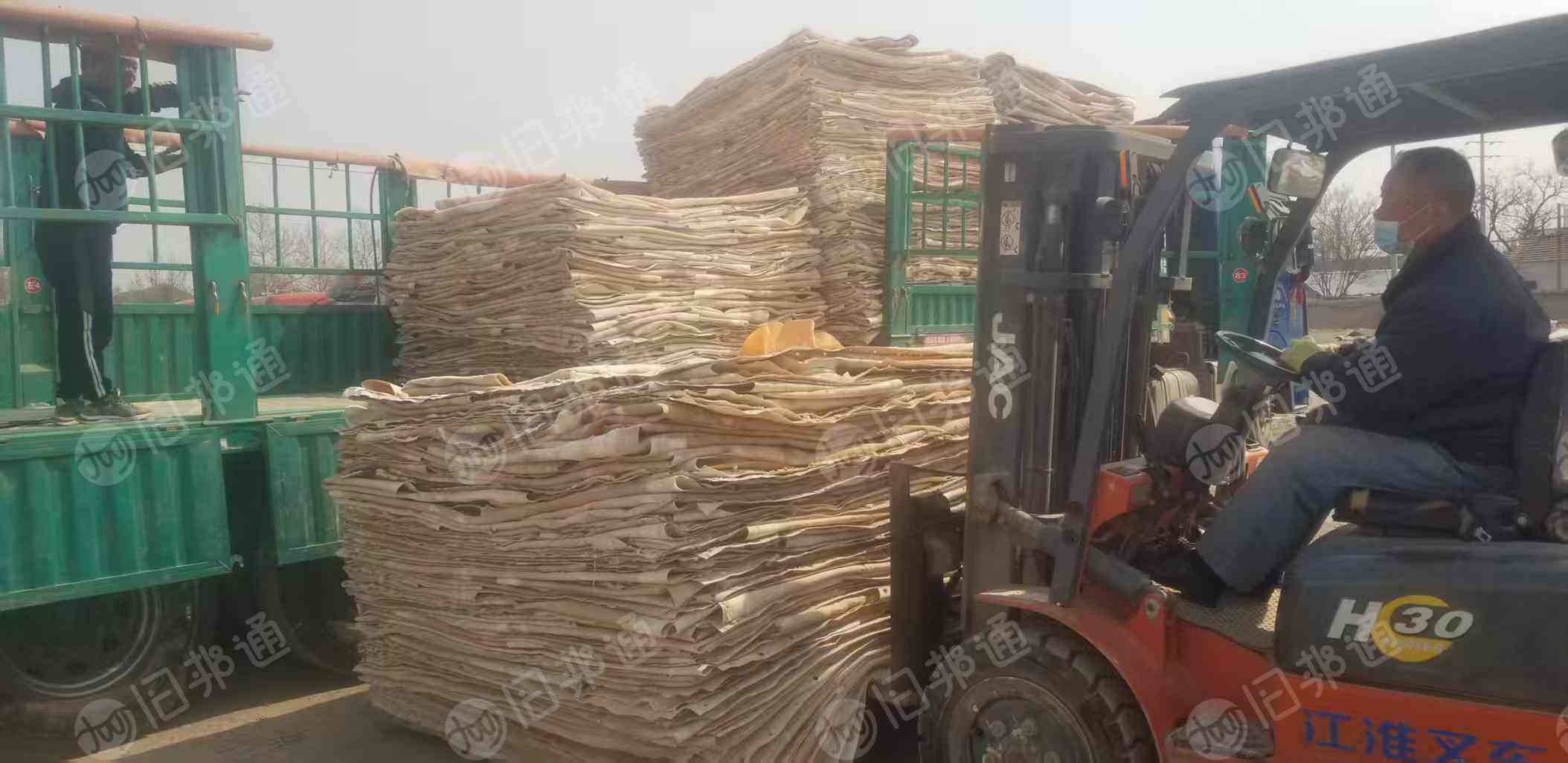 长期出售压滤机厂下来未清洗的单6尼龙过滤布,尼龙滤布,规格2.2*2.2,1.7*1.7的都有