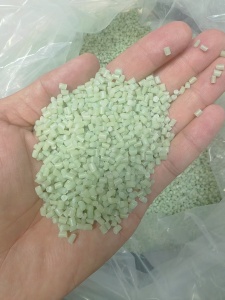 长期出售聚酰胺树脂PA66丝颗粒，冲击4，拉伸71，可改性可直接注塑，本厂可定制改性加纤