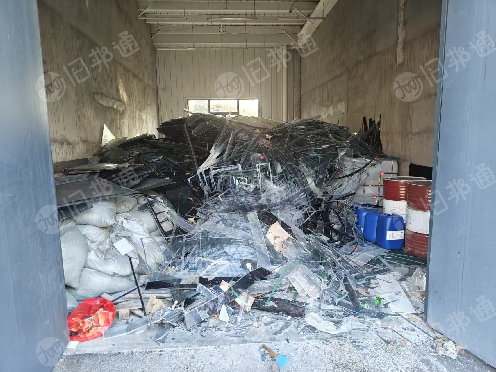长期出售亚克力废料，房车厂，下角料