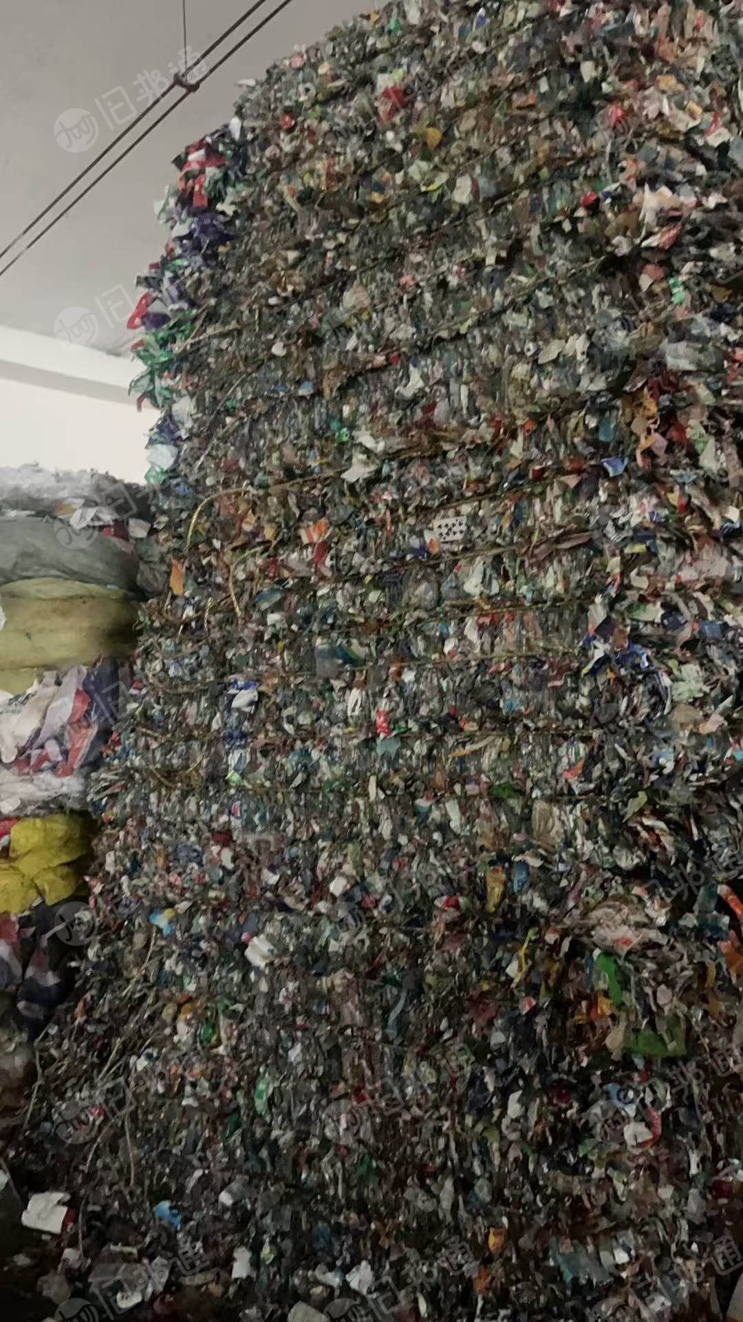 出售矿泉水瓶脱标下来的商标纸压块，现货够车