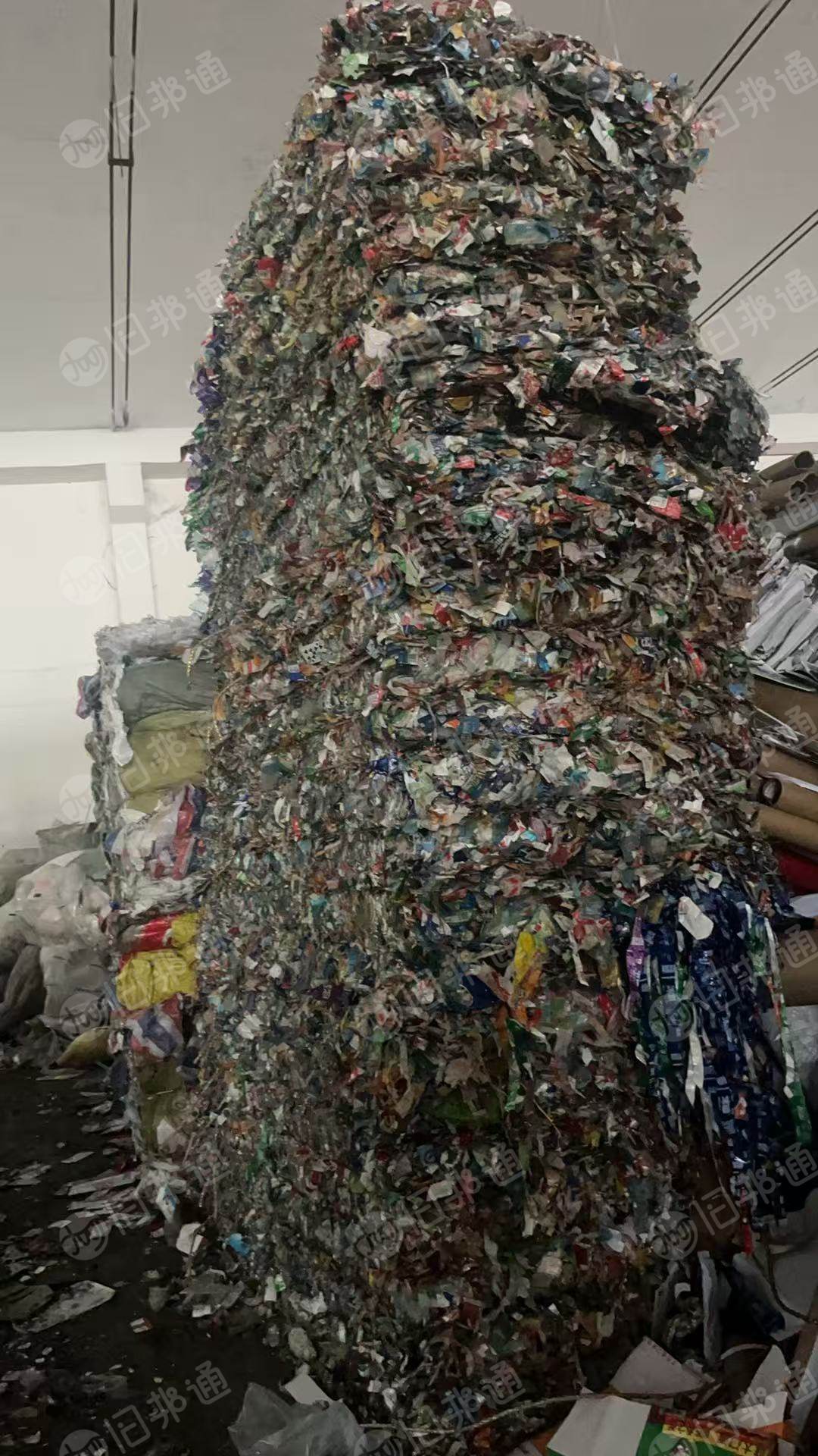 出售矿泉水瓶脱标下来的商标纸压块，现货够车