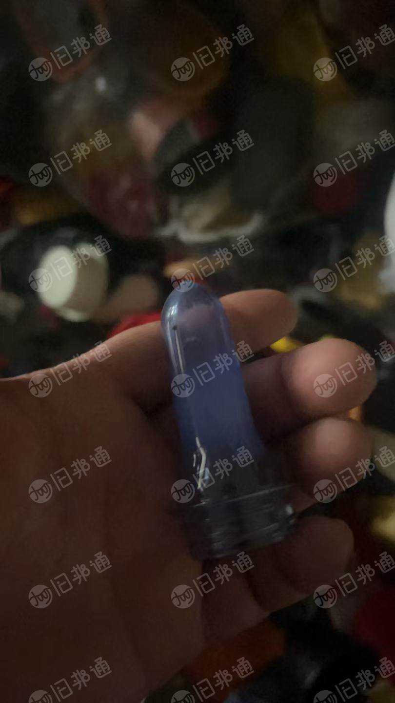 出售PET瓶胚毛料，透明蓝色绿色都有，现货够车