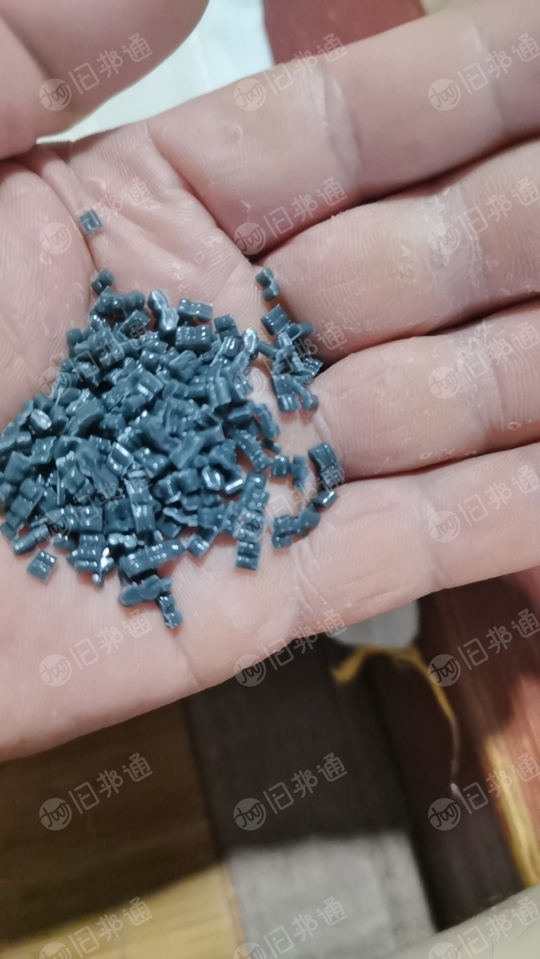 出售PE颗粒，过80目三层加60目三层网
