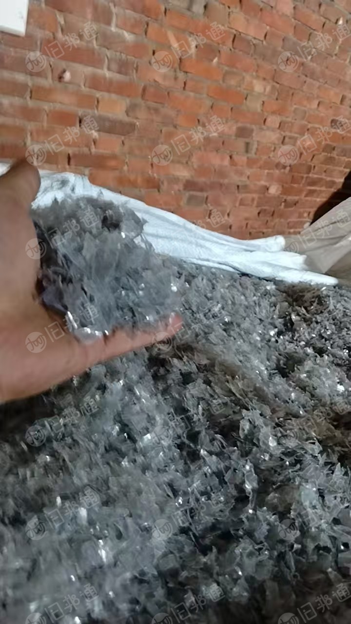 出售B级PET吸塑盒破碎料,现货十几吨,每个月二三十吨