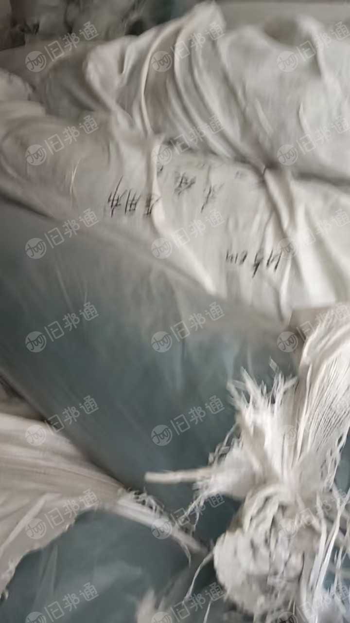 现货处理一批杂色库存棉布，门幅1米5，可以做擦机布，现货18吨，货在安徽安庆
