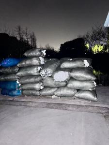 长期出售做无缝内衣下来的大块布，涤纶，锦纶，棉的都有，统货走，40公分到1米左右长度，现货15吨
