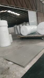 长期出售做口罩下来的pp无纺布边角料，复合pp无纺布，针刺+熔喷+pp，三层复合，月供20吨