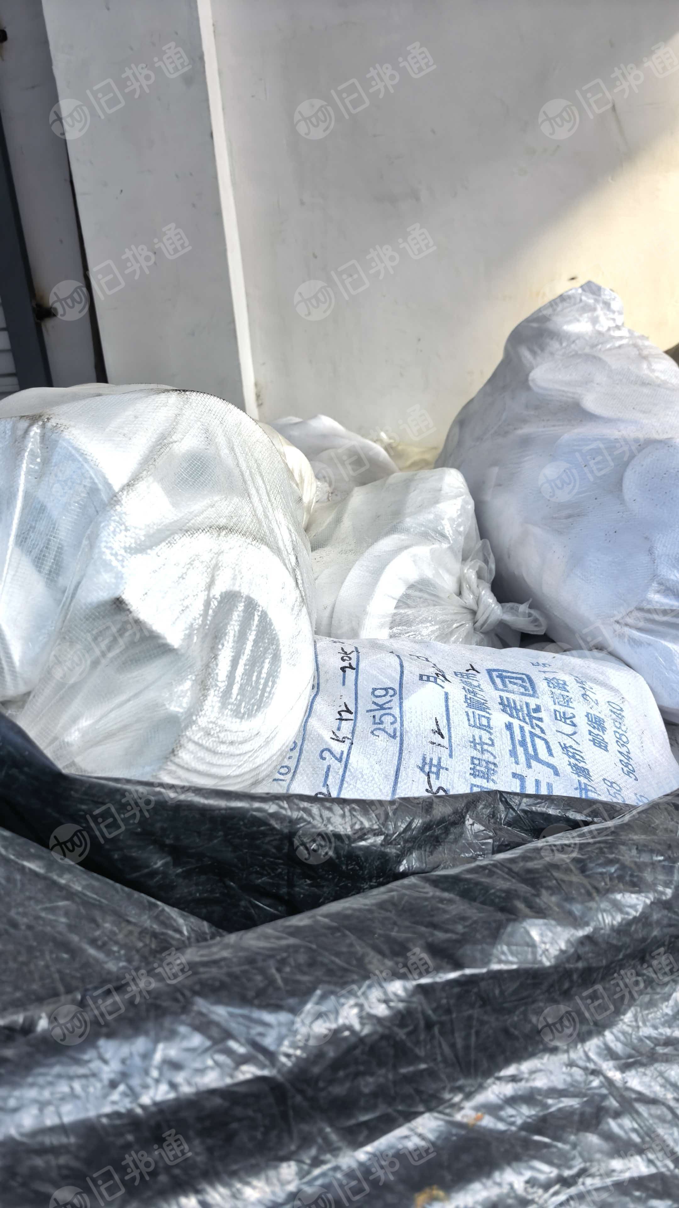 长期出售干纺氨纶废丝，氨纶干丝，氨纶丝，现货有十几吨，货在浙江绍兴