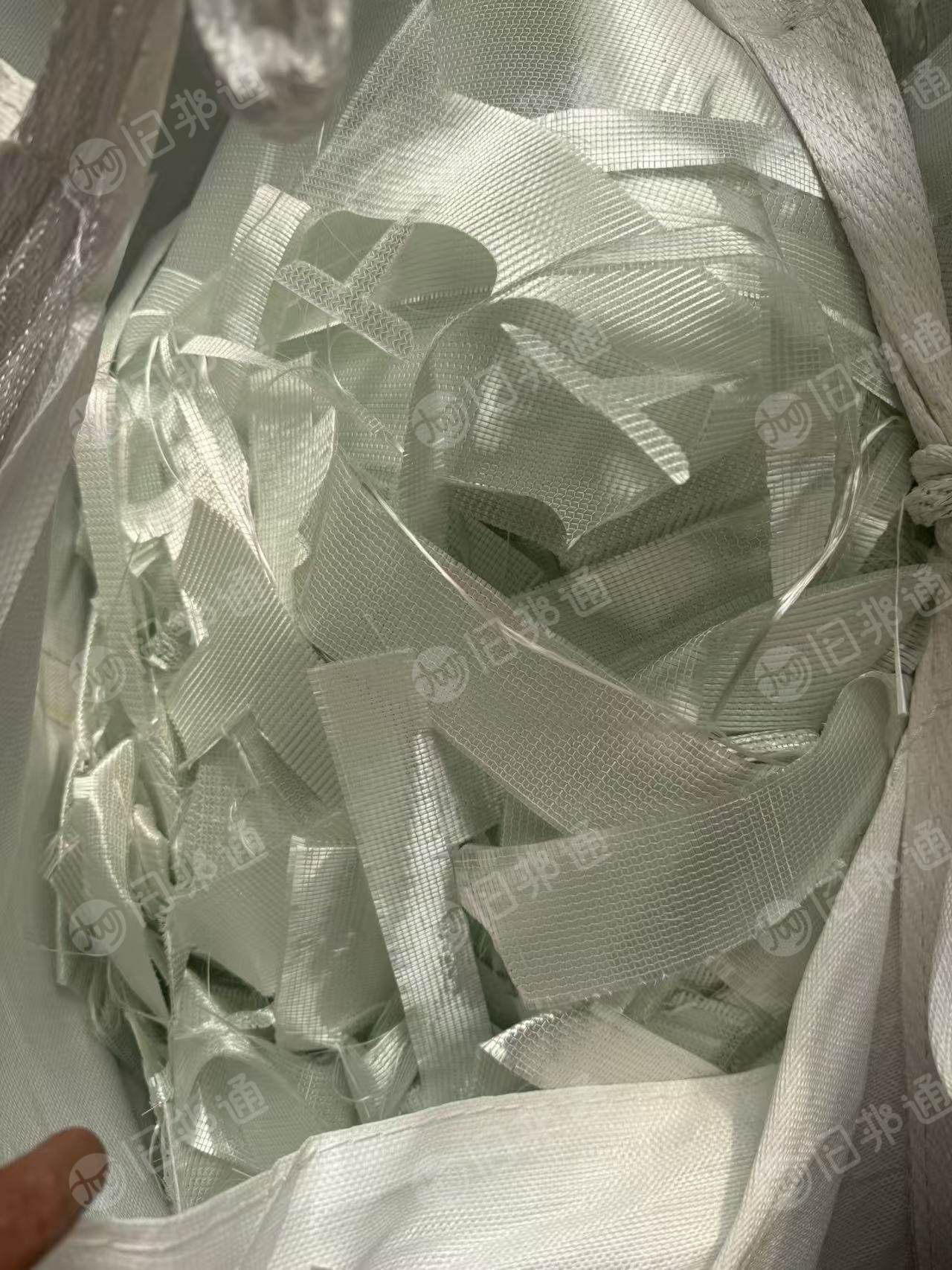 出售做新能源电池壳下来的玻璃纤维废布，玻纤布，现货有十几吨，货在江苏常州