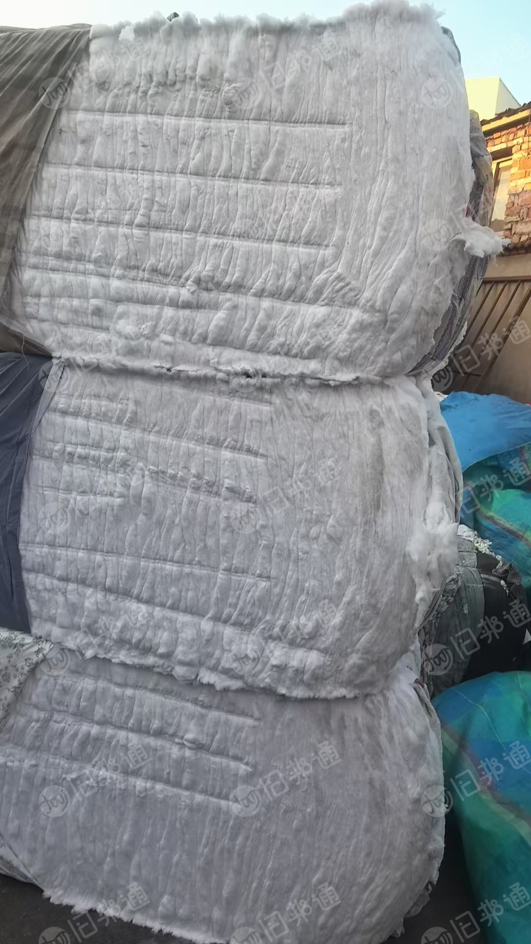 长期出售漂白废布开好的开花棉，开松棉，有涤棉的，也有全棉的，厂在浙江金华