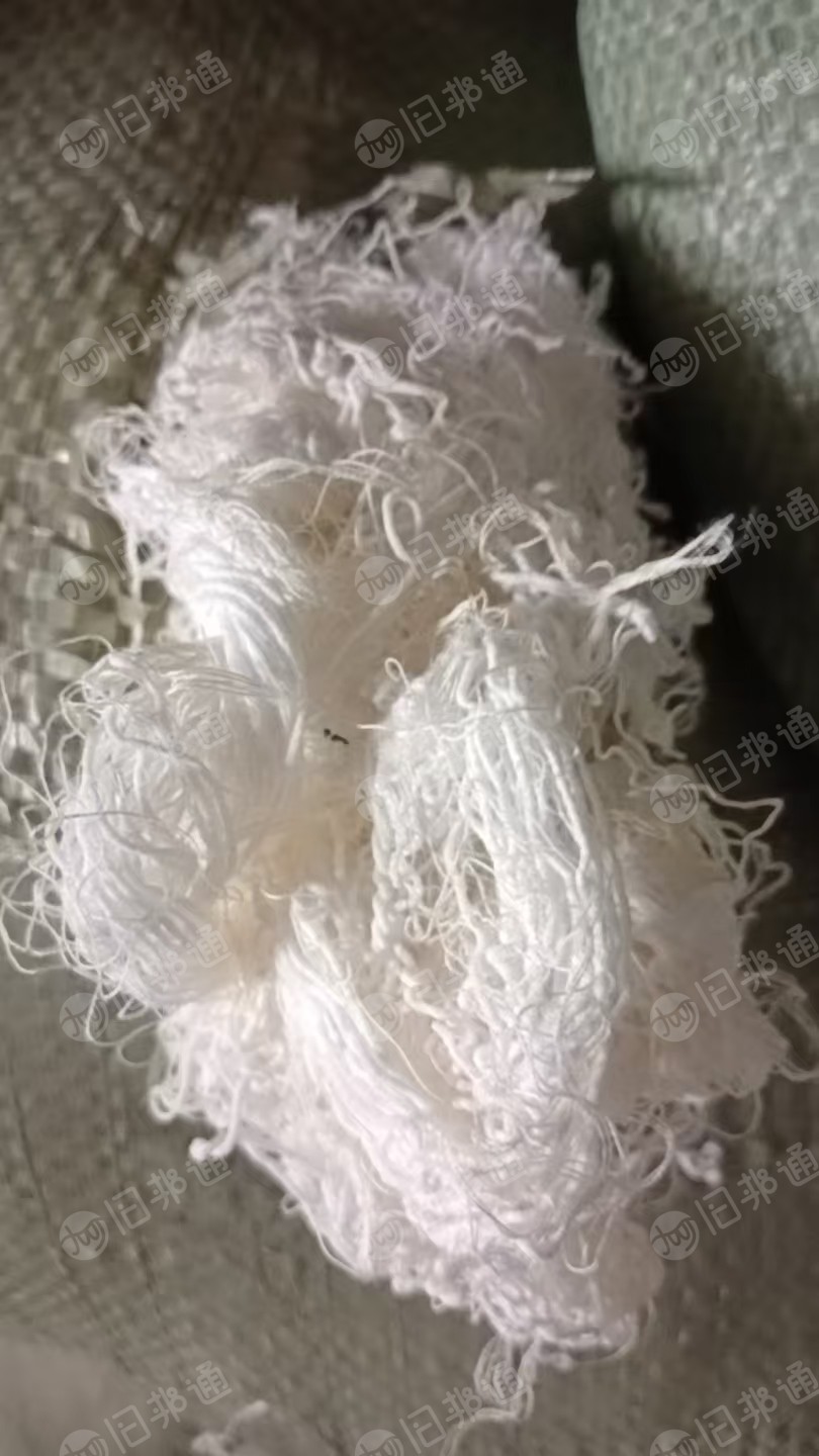 长期出售白色开花料，白色废布，白布，什么材质都有统货出，现货有50吨，货在福建福州