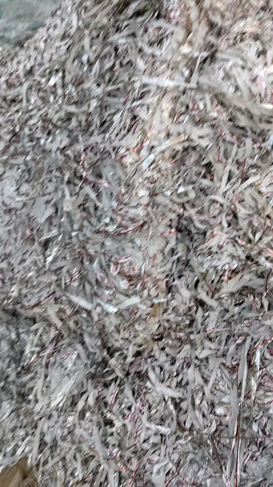 长期出售彩印厂下来的纸铝复合下脚料