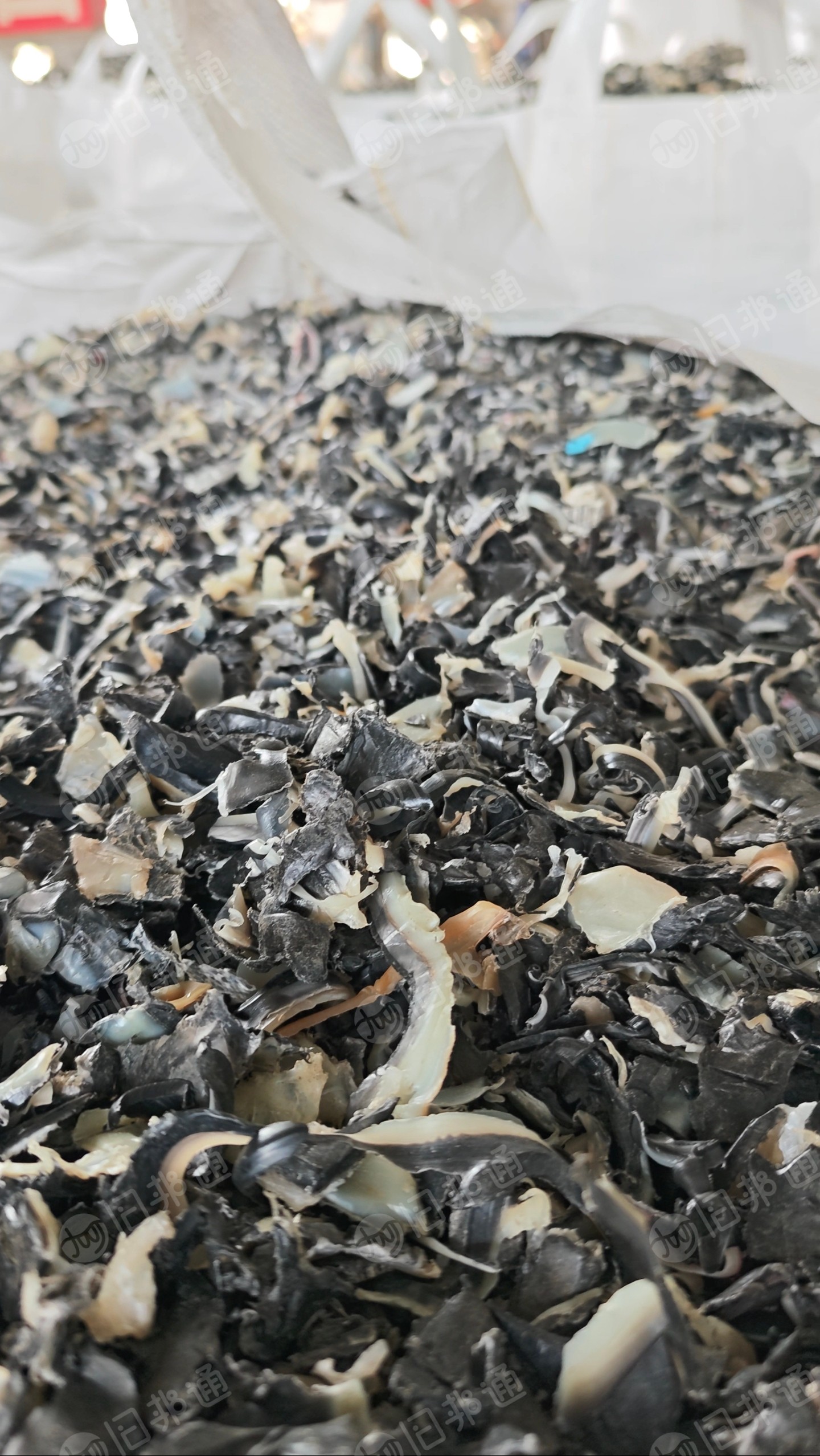 出售PE油箱破碎料,现货40吨