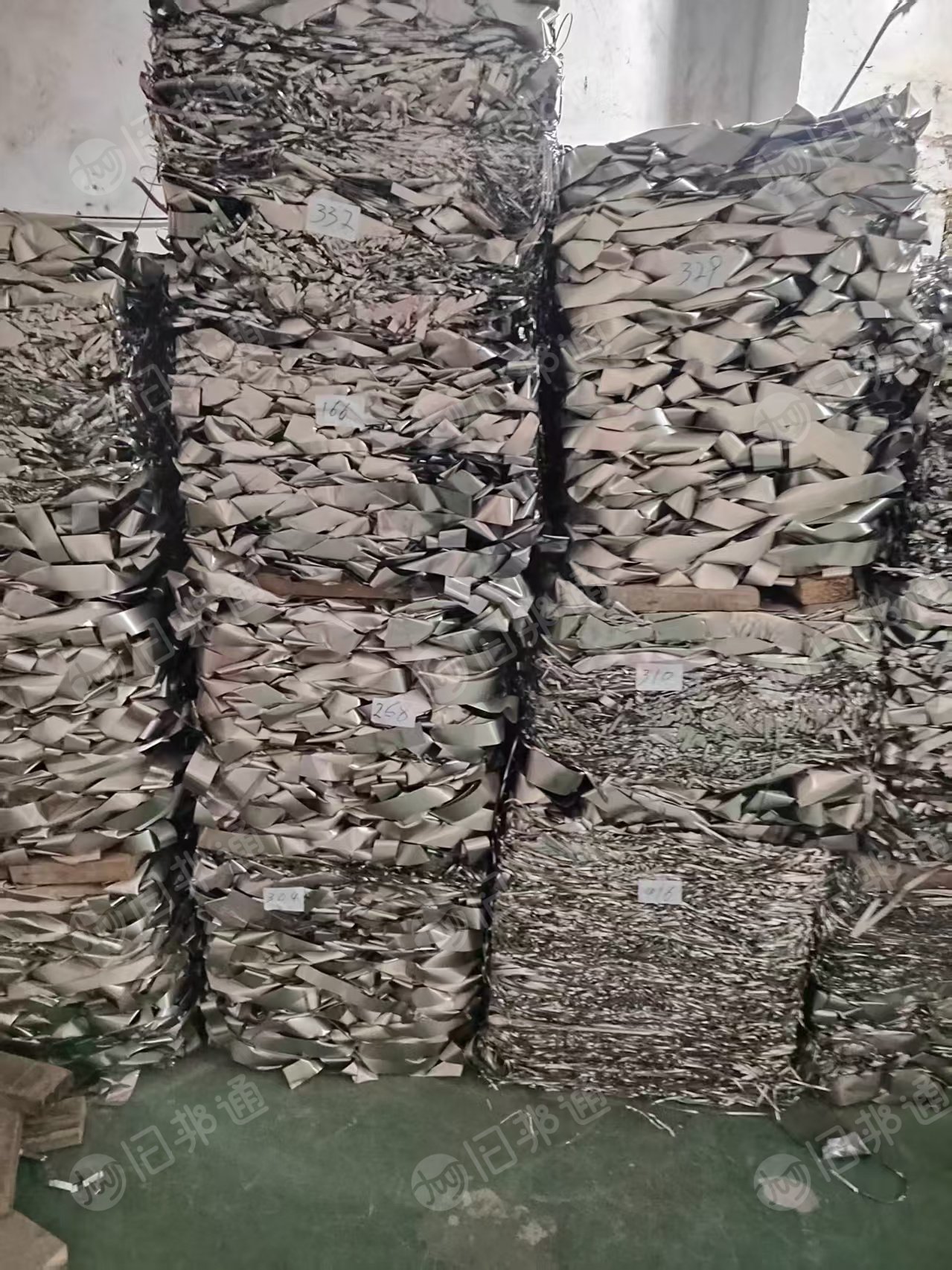 出售紫铜镀镍，电池料，现货十几吨