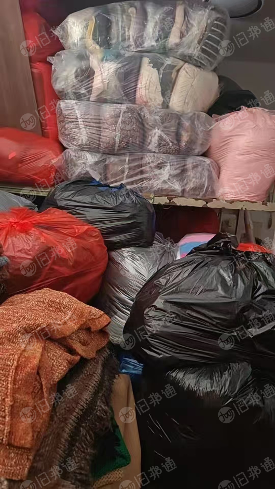 出售羊毛衫，全毛羊毛衫，库存处理羊毛衫，现货有2000多件，杂款，货在浙江嘉兴