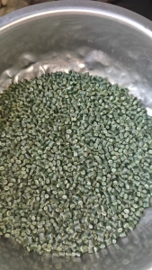 长期出售干造编织袋颗粒，过40目，80%漂，现货100吨