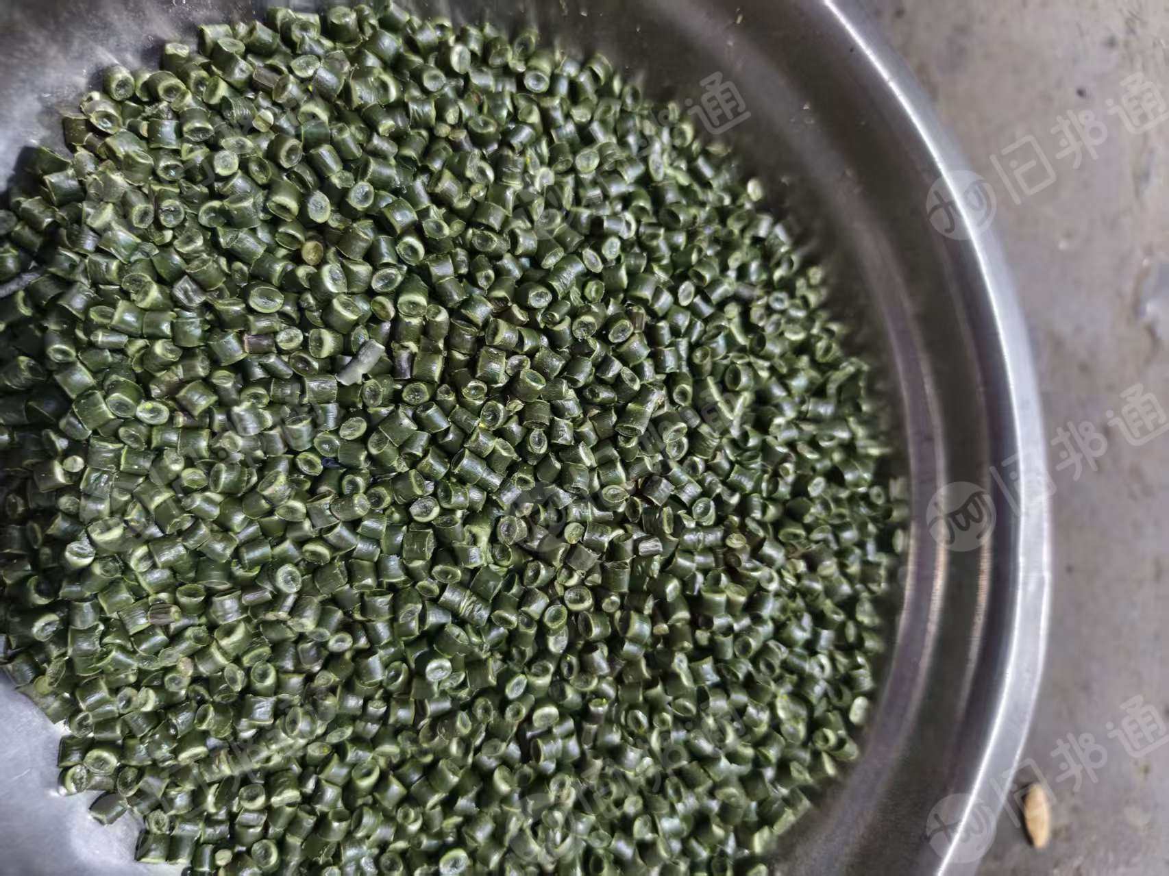 长期出售干造编织袋颗粒，过40目，80%漂，现货100吨