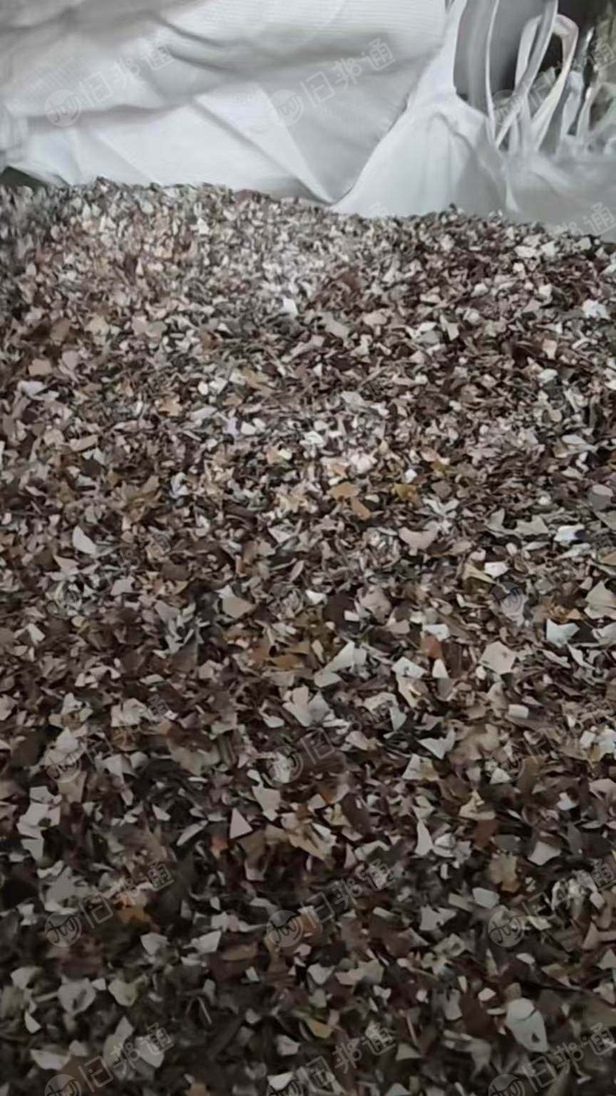 长期出售中性pvc杂色墙纸壁纸破碎料，磨粉专用，月供200吨