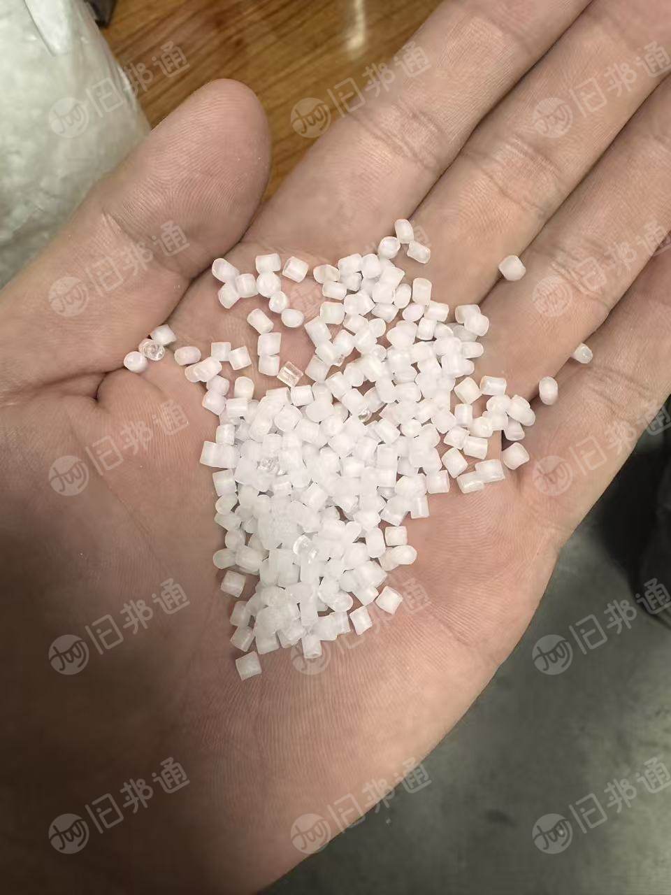 大量求购sps颗粒，白色本色透明