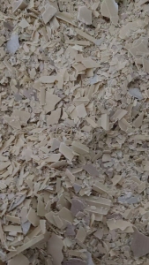 出售黄石塑，PVC墙板破碎料，干破，现货一挂车