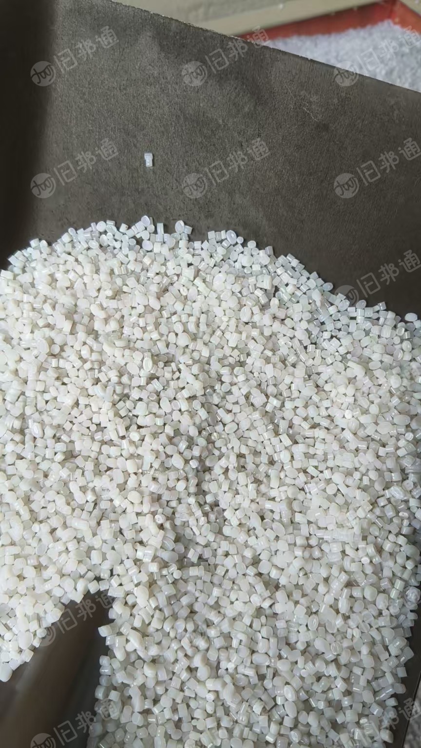 出售无覆膜珍珠棉颗粒，纯白和黑色，两张网，一张80目，一张60目