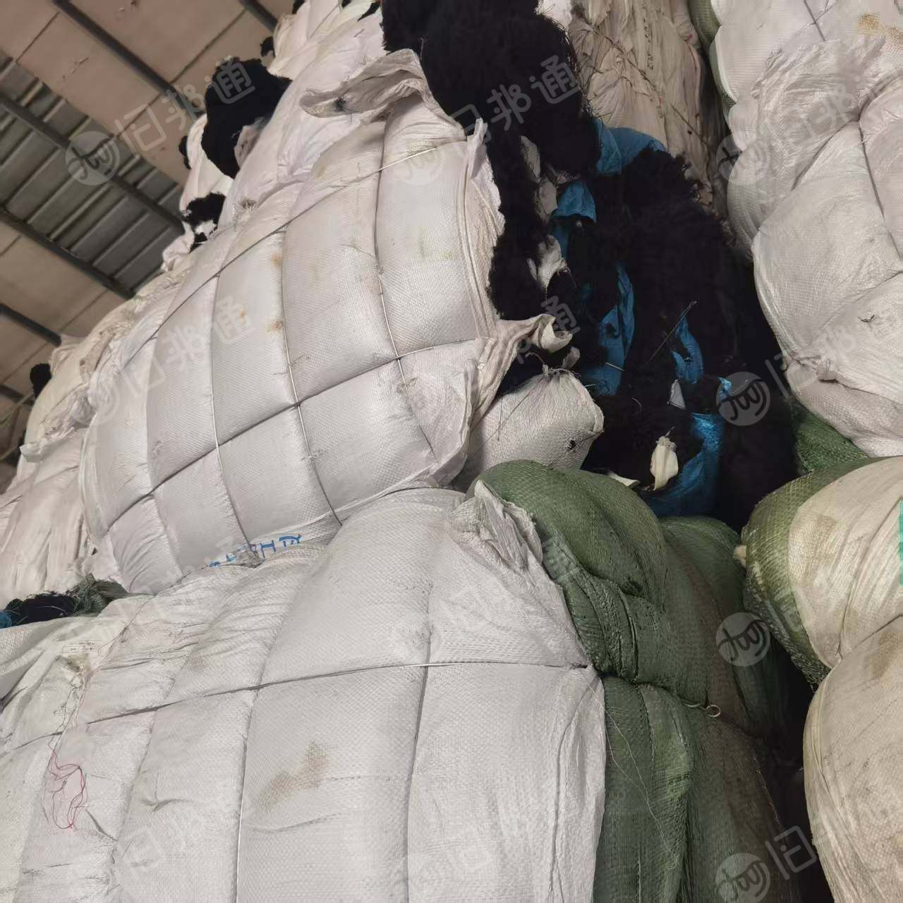 长期出售黑色涤纶废丝，涤纶干丝，可以造粒用，现货有15吨左右，货在广东汕头