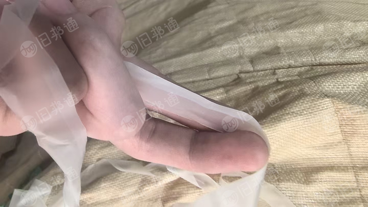 出售opp废膜，防刮膜跟触感膜的基涂膜跟水浴涂膜，压包料，现货20吨