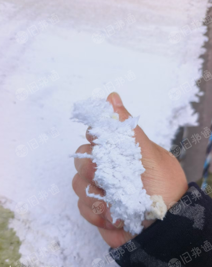 长期出售漂白粉尘，漂白废棉，漂白毛毛料，涤棉材质，月供几百吨，货在浙江温州