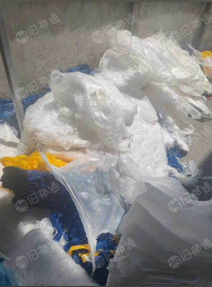 长期出售PE机头料，高压低压混在一起，少部分带颜色，月供二十多吨