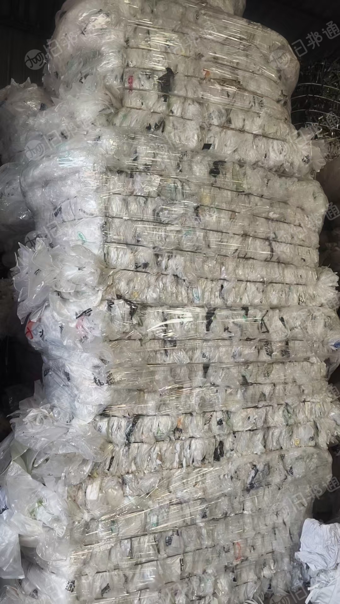 长期出售干造花高压膜，服装袋，现货十几吨