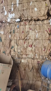 出售进口甲牛纸箱压块