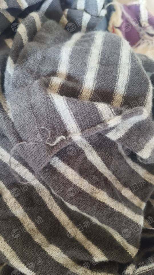 高价大量回收纯毛旧毛衣,旧羊绒衫,针织厂纯毛废片,开毛用