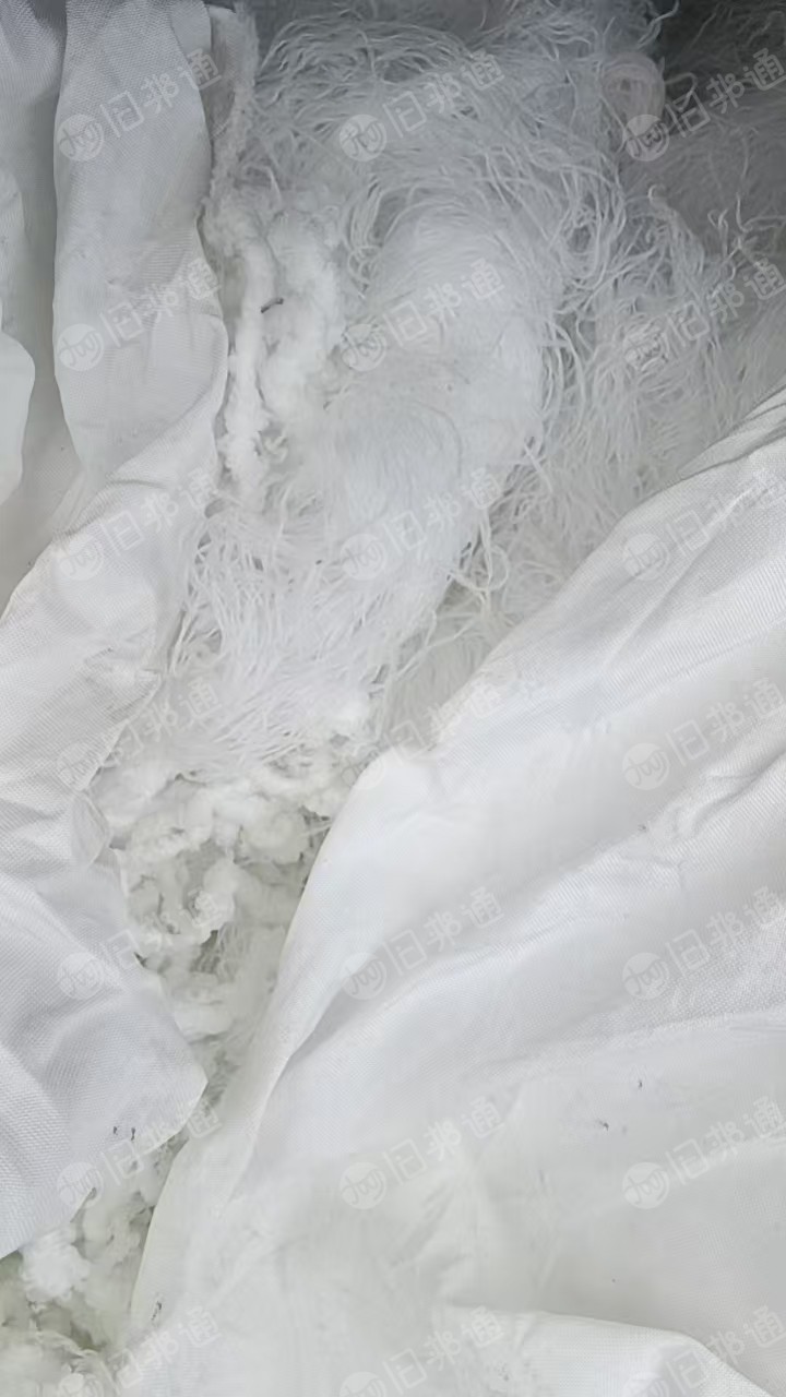 长期出售纺织厂下来的纯涤纶废丝，有涤纶干丝，涤纶水丝，分开出，月供几十吨，在福建福州
