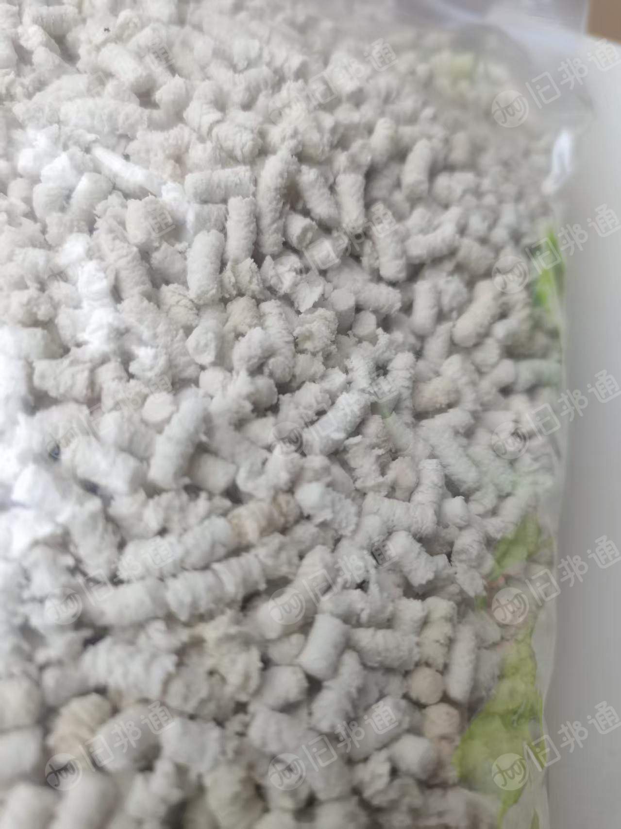 长期大量收购eva毛毛虫颗粒，要灰白色，用来做产品